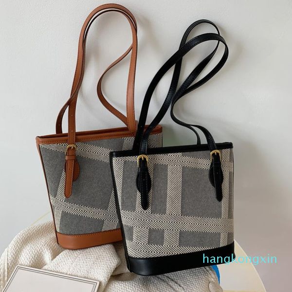 evening bags european and american high-quality ladies shoulder bag 2021 trendy fashion single underarm korean bucket
evening bags european and american high-quality ladies shoulder bag 2021 trendy fashion single underarm korean bucket