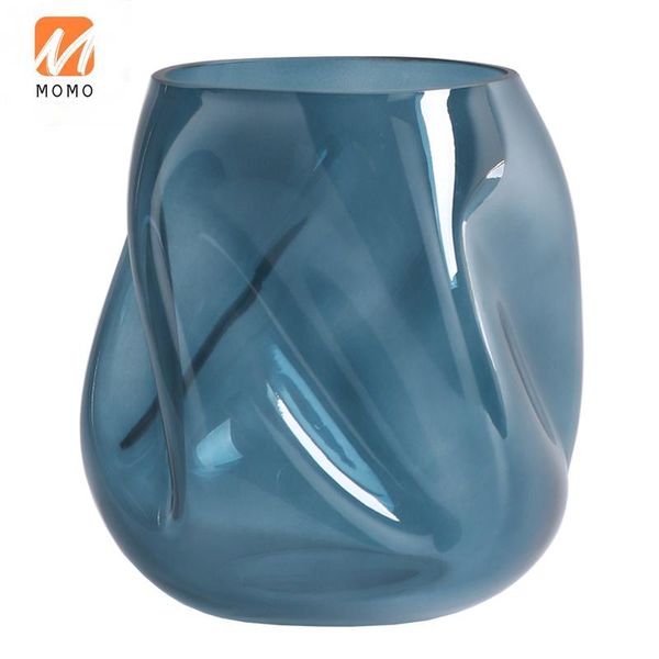 simple modern transparent glass vase table decoration model ornament creative irregular twisted flower arrangement storage bott
simple modern transparent glass vase table decoration model ornament creative irregular twisted flower arrangement storage bott