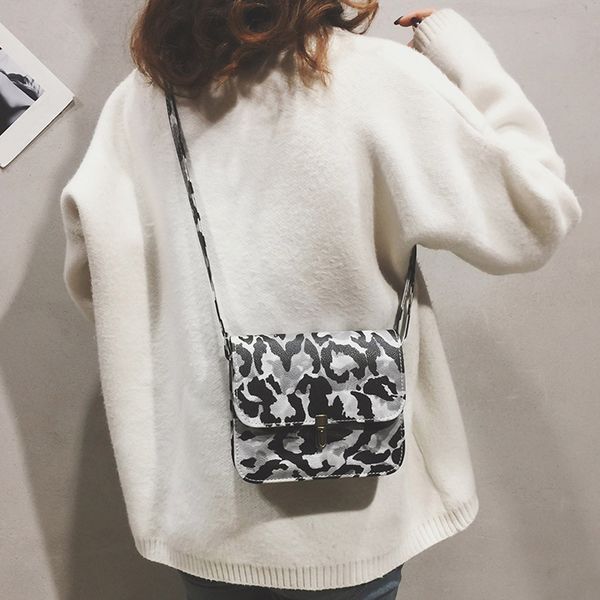 2020 brand luxury women bags bolso fashion leopard print fawn pendant shoulder beach messenger handbag phone bag sac a main#5$
2020 brand luxury women bags bolso fashion leopard print fawn pendant shoulder beach messenger handbag phone bag sac a main#5$