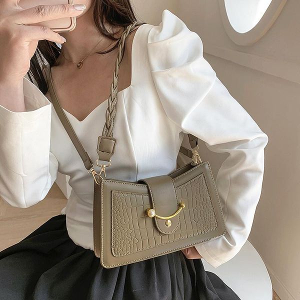 cross body vintage solid color small pu leather shoulder bags for women 2021 summer simple handbags and purses female travel totes
cross body vintage solid color small pu leather shoulder bags for women 2021 summer simple handbags and purses female travel totes