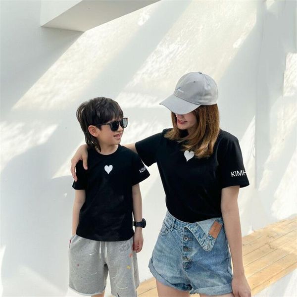 family matching outfits parent-child short-sleeved t-shirt summer 2021 korean version of mother and daughter cartoon love pullover roun neck, Blue
family matching outfits parent-child short-sleeved t-shirt summer 2021 korean version of mother and daughter cartoon love pullover roun neck, Blue