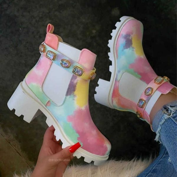 2021 crystal ankle boots for woman belt buckle real leather chelsea boots chunky high heels runway platform motorcycle boots y0914, Black
2021 crystal ankle boots for woman belt buckle real leather chelsea boots chunky high heels runway platform motorcycle boots y0914, Black
