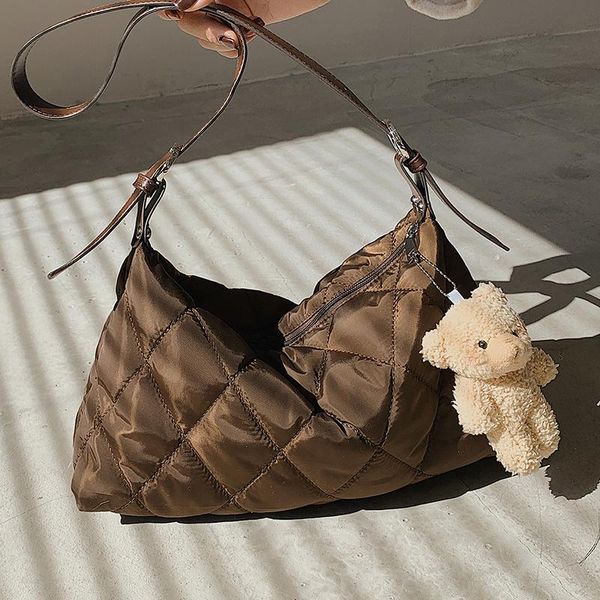 evening bags cute black quilted retro large-capacity bag handbags women's 2021 style fashion shoulder tote with bear
evening bags cute black quilted retro large-capacity bag handbags women's 2021 style fashion shoulder tote with bear