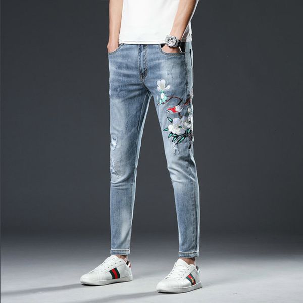 new fashion jeans for men slim fit pants classic jeans male denim fllower embroid straight elasticity pencil trousers_yw_rw, Blue
new fashion jeans for men slim fit pants classic jeans male denim fllower embroid straight elasticity pencil trousers_yw_rw, Blue