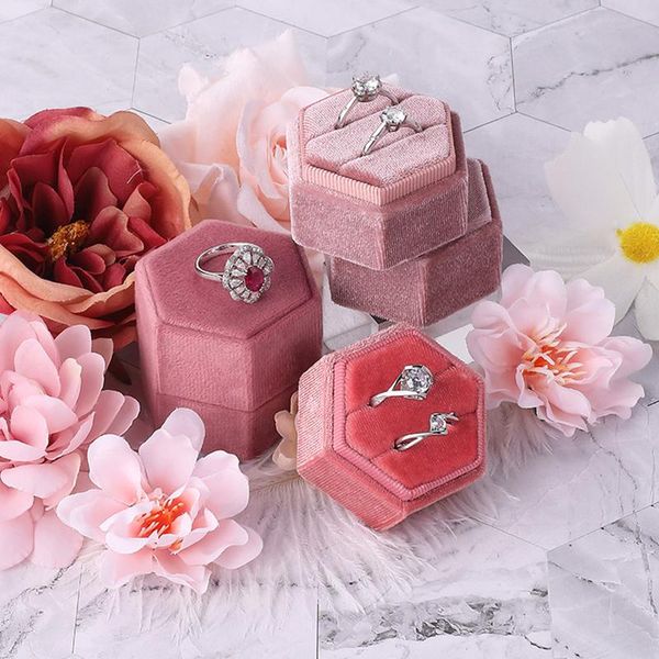 jewelry pouches, bags 1pcs fashion hexagon ring box double lid wedding engagement velvet case pair display holder detachable, Pink;blue
jewelry pouches, bags 1pcs fashion hexagon ring box double lid wedding engagement velvet case pair display holder detachable, Pink;blue
