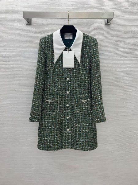 milan runway jackets 2021 autumn winter lapel neck long sleeve panelled women's designer sweaters brand same style outerwear 0904-1, Black;brown
milan runway jackets 2021 autumn winter lapel neck long sleeve panelled women's designer sweaters brand same style outerwear 0904-1, Black;brown