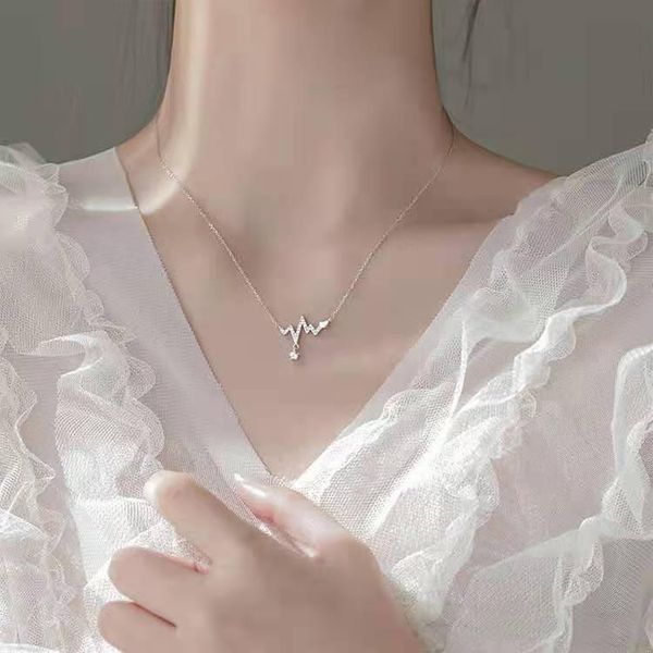 pendant necklaces necklace for women female simple design fashion temperament clavicle chain small light luxury, Silver
pendant necklaces necklace for women female simple design fashion temperament clavicle chain small light luxury, Silver