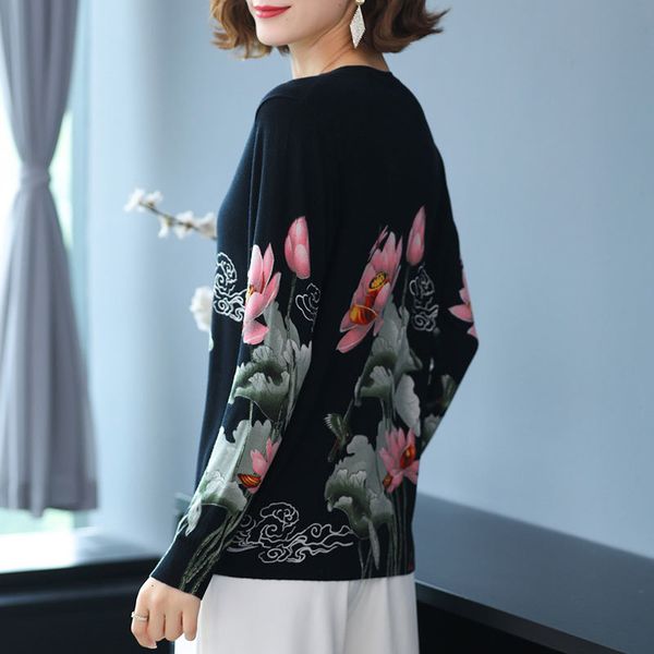 women's sweaters new casual spring autumn women sweater o-neck lotus printing long sleeve female jumper loose knitted pu, White;black
women's sweaters new casual spring autumn women sweater o-neck lotus printing long sleeve female jumper loose knitted pu, White;black