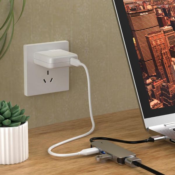 hubs 4 in 1 type-c hub 5gbps usb3.0 480mbps usb2.0 4k -compatible usb-c charging adapter biking portable dustproof cycling parts
hubs 4 in 1 type-c hub 5gbps usb3.0 480mbps usb2.0 4k -compatible usb-c charging adapter biking portable dustproof cycling parts
