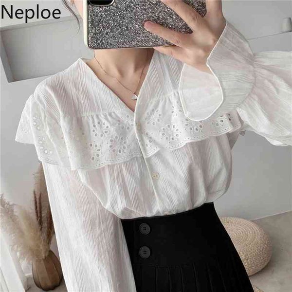 neploe women shirts fashion korean blouses loose lace patchwork hollow out blusas mujer v-neck flare sleeve white 210422
neploe women shirts fashion korean blouses loose lace patchwork hollow out blusas mujer v-neck flare sleeve white 210422
