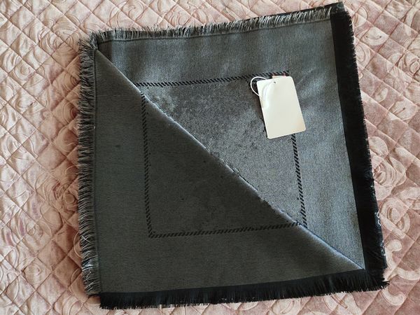 high-end 140*140cm silk and wool square scarf retro fashion autumn winter warm scarf cape four seasons travel cape, Blue;gray
high-end 140*140cm silk and wool square scarf retro fashion autumn winter warm scarf cape four seasons travel cape, Blue;gray