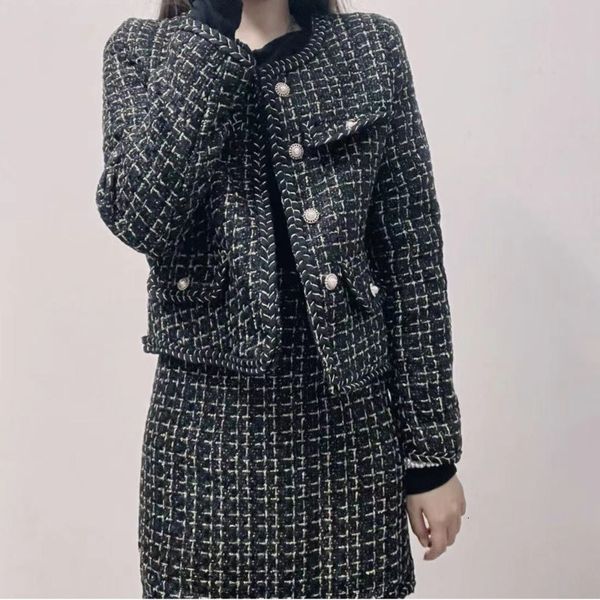 two piece dress novo outono inverno feminino tweed saias ternos moda cor-bloco xadrez botão pérola jaqueta curta + mini saia escritório duas, White
two piece dress novo outono inverno feminino tweed saias ternos moda cor-bloco xadrez botão pérola jaqueta curta + mini saia escritório duas, White