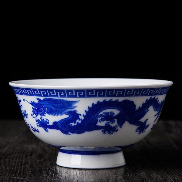chinese blue and white porcelain dragon bowls jingdezhen household ceramic ramen bowl art small rice kitchen accessories
chinese blue and white porcelain dragon bowls jingdezhen household ceramic ramen bowl art small rice kitchen accessories