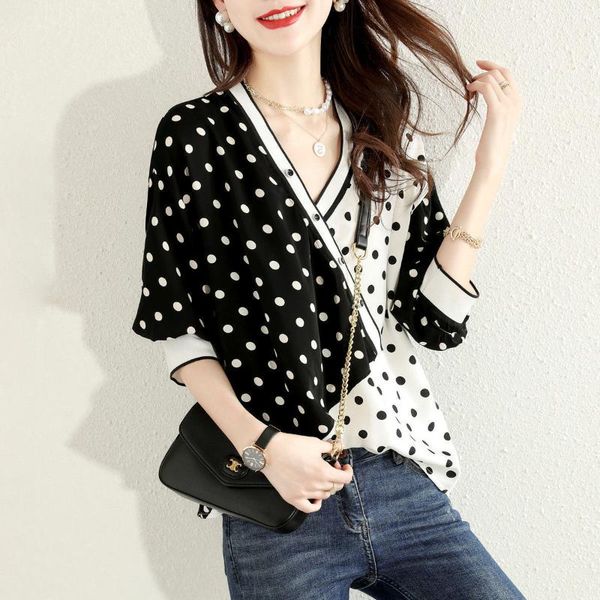 women's blouses & shirts asymmetrical polka dot chiffon women summer design 2021 v-neck button loose elegant office lady outwear, White
women's blouses & shirts asymmetrical polka dot chiffon women summer design 2021 v-neck button loose elegant office lady outwear, White