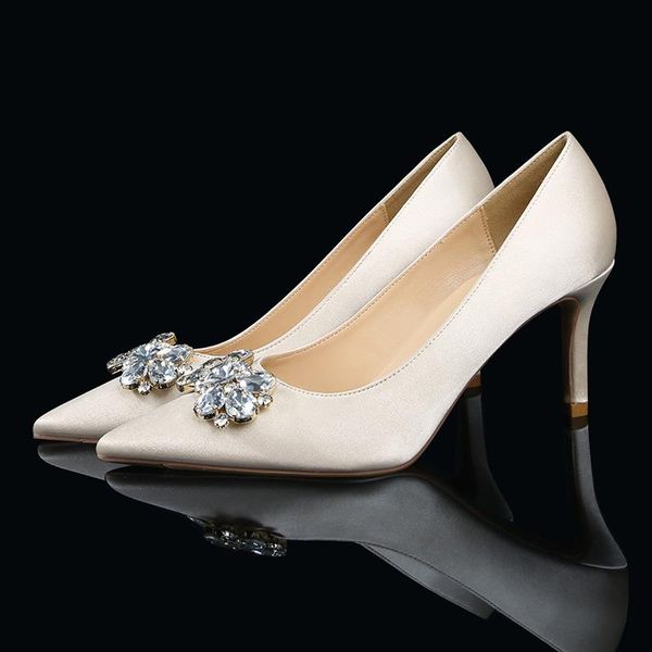 dress shoes 2021 bridal low heel pointed toe flat banquet fashion women's large size crystal butterfly high heels, Black
dress shoes 2021 bridal low heel pointed toe flat banquet fashion women's large size crystal butterfly high heels, Black