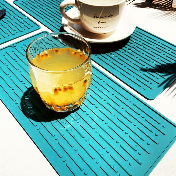 silicone drain pad household non slip cabinet heat resistant casserole large dining table anti scald kitchen filter
silicone drain pad household non slip cabinet heat resistant casserole large dining table anti scald kitchen filter