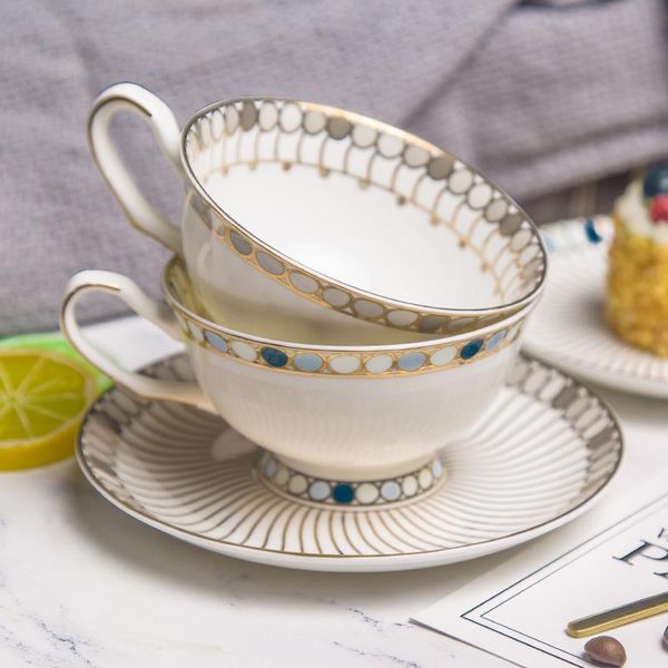 cups & saucers reusable luxury coffee cup with plate flower creative espresso mug hand painted gold bone china afternoon tea tazas mugs
cups & saucers reusable luxury coffee cup with plate flower creative espresso mug hand painted gold bone china afternoon tea tazas mugs
