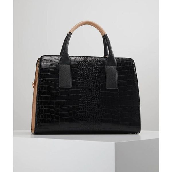 2022 evening bags handbags mxcz genuine leather women messenger handbag purse tote brand shoulder crossbody bag
2022 evening bags handbags mxcz genuine leather women messenger handbag purse tote brand shoulder crossbody bag