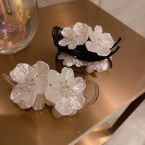 fashion acrylic crystal pearl flower hair clip mori temperament hair accessories black personality headdress, Golden;silver
fashion acrylic crystal pearl flower hair clip mori temperament hair accessories black personality headdress, Golden;silver