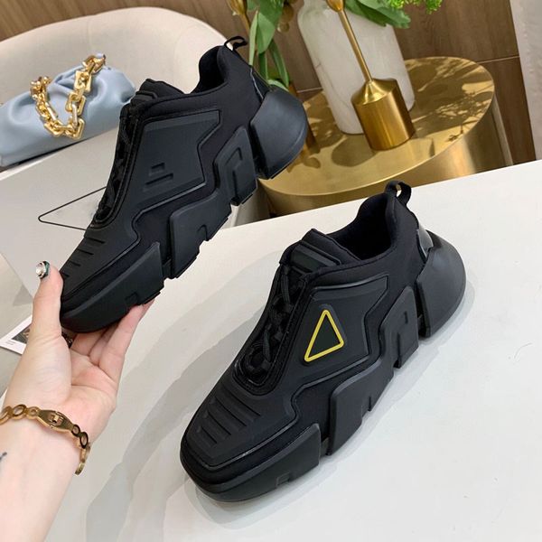 men's fashion casual shoes classic t-type platform lovers locomotive knitting black and white designer women's sports lightweight
men's fashion casual shoes classic t-type platform lovers locomotive knitting black and white designer women's sports lightweight