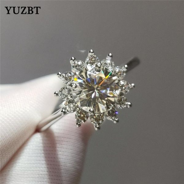 cluster rings yuzbt women 925 silver excellent cut 1 6.5mm gemstone diamond test past d color moissanite sunflower ring wedding jewelry, Golden;silver
cluster rings yuzbt women 925 silver excellent cut 1 6.5mm gemstone diamond test past d color moissanite sunflower ring wedding jewelry, Golden;silver