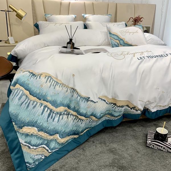 bedding sets 4pcs embroidery set, luxury duvet cover kit, comforter/quilt with flat fitted sheet, king size bed
bedding sets 4pcs embroidery set, luxury duvet cover kit, comforter/quilt with flat fitted sheet, king size bed