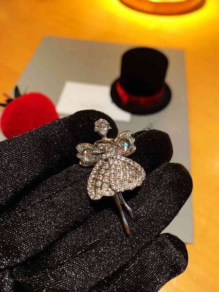 family stud d earrings six awn star girl color treasure brooch micro inlaid s925 silver, Golden;silver
family stud d earrings six awn star girl color treasure brooch micro inlaid s925 silver, Golden;silver