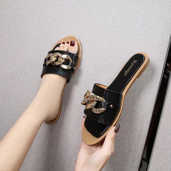 slippers metal chain for women 2021 round toe casual flat sandals fashion beach, Black
slippers metal chain for women 2021 round toe casual flat sandals fashion beach, Black