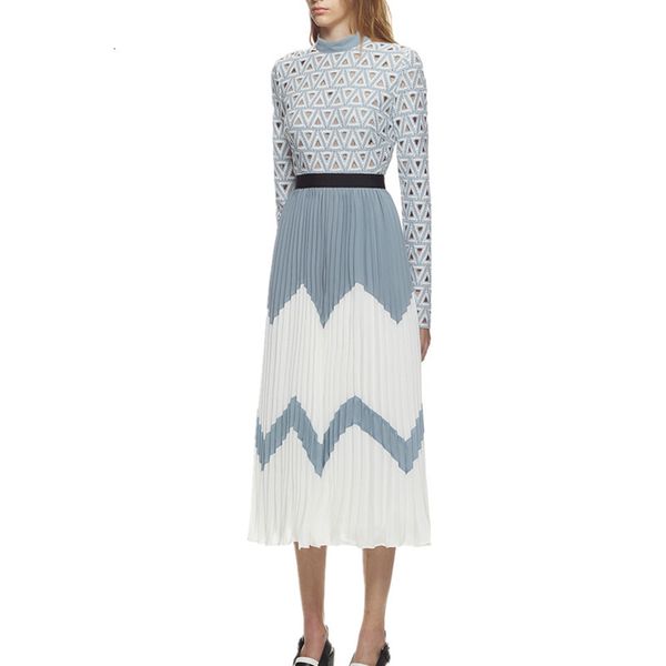 blue runway elegant embroidery hollow lace long sleeve patchwork pleated party women es, White;black
blue runway elegant embroidery hollow lace long sleeve patchwork pleated party women es, White;black