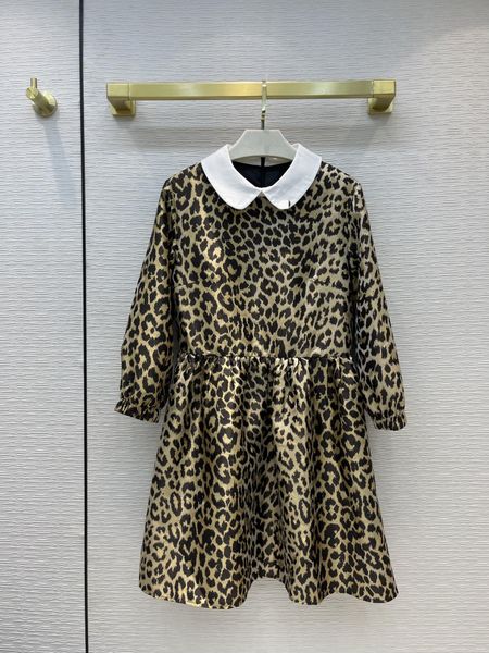 milan runway dresses 2021 autumn lapel neck long sleeve panelled leopard women's designer dress brand same style skirts 0808-23, Black
milan runway dresses 2021 autumn lapel neck long sleeve panelled leopard women's designer dress brand same style skirts 0808-23, Black