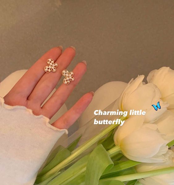 spring butterfly pearl 2021 new fashion temperament advanced atmosphere female clip no ear hole earrings, Black
spring butterfly pearl 2021 new fashion temperament advanced atmosphere female clip no ear hole earrings, Black