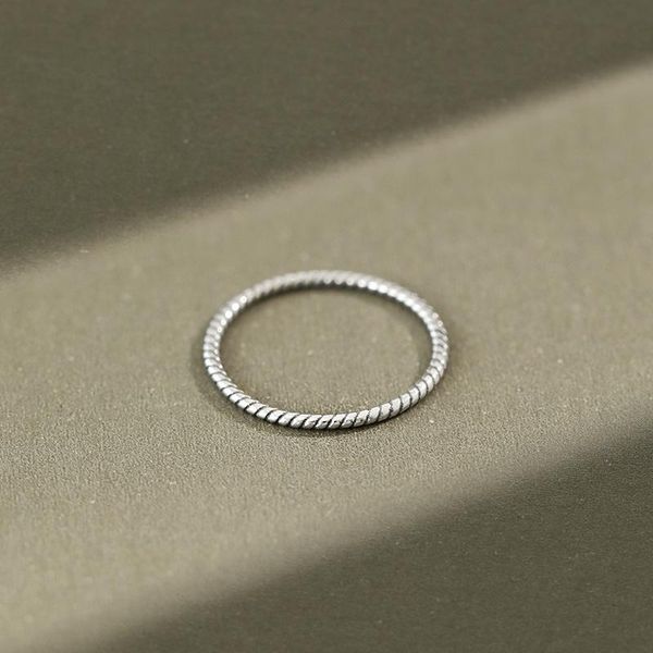 100% 925 sterling silver 1.2mm twisted ring for women fine jewelry, vintage female retro accessories girl gifts cluster rings, Golden;silver
100% 925 sterling silver 1.2mm twisted ring for women fine jewelry, vintage female retro accessories girl gifts cluster rings, Golden;silver