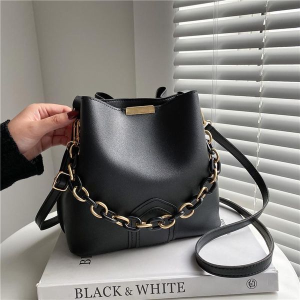 evening bags 2021 crossbody bag for women shoulder brand designer luxury pu leather bucket handbag
evening bags 2021 crossbody bag for women shoulder brand designer luxury pu leather bucket handbag