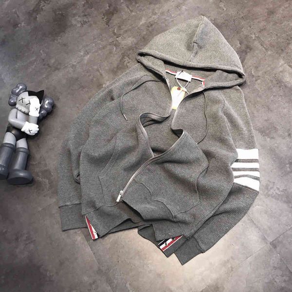 korean tb couple's loose and casual zipper waffle arm yarn dyed four bar hooded jacket, Black
korean tb couple's loose and casual zipper waffle arm yarn dyed four bar hooded jacket, Black