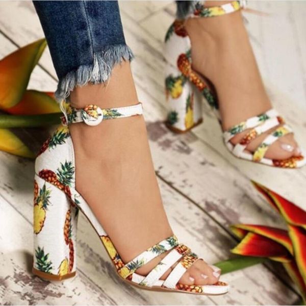 dress shoes 2021 speed sell tong designer big yards in europe and the thick heel strap spell a word color female sandals 331-2, Black
dress shoes 2021 speed sell tong designer big yards in europe and the thick heel strap spell a word color female sandals 331-2, Black
