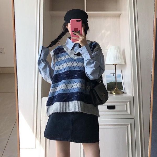 women's sweaters 2021 korean version of the v-neck color-blocking vest cute female student college style sweet retro sweater y2k, White;black
women's sweaters 2021 korean version of the v-neck color-blocking vest cute female student college style sweet retro sweater y2k, White;black