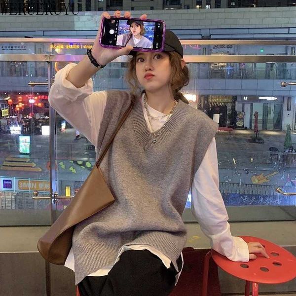 werueruyu women sweater autumn wool vest sleeveless o-neck knitted vests long sections poullover vest female jumper femme 210608, Black;white
werueruyu women sweater autumn wool vest sleeveless o-neck knitted vests long sections poullover vest female jumper femme 210608, Black;white