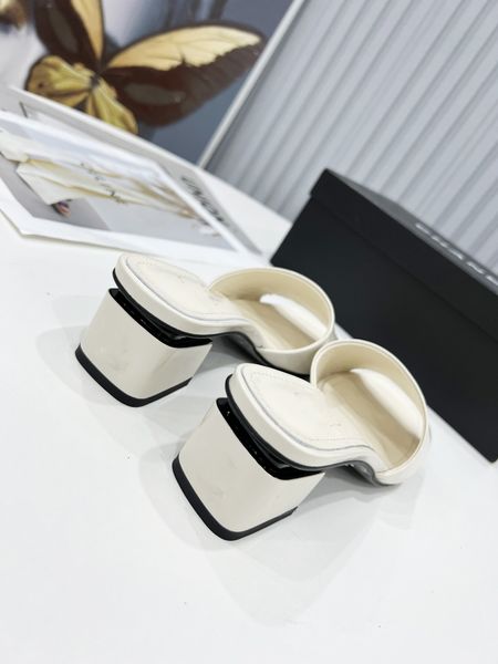 slides foam runner sandal designer slippers sliders women shoes genuine leather style pearl element original super soft silk upper size 35-4, Black
slides foam runner sandal designer slippers sliders women shoes genuine leather style pearl element original super soft silk upper size 35-4, Black