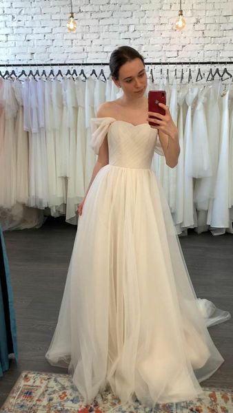 other wedding dresses vintage long tulle off shoulder custom floor length corset back ivory brautkleid robes de soirée for women1, White
other wedding dresses vintage long tulle off shoulder custom floor length corset back ivory brautkleid robes de soirée for women1, White