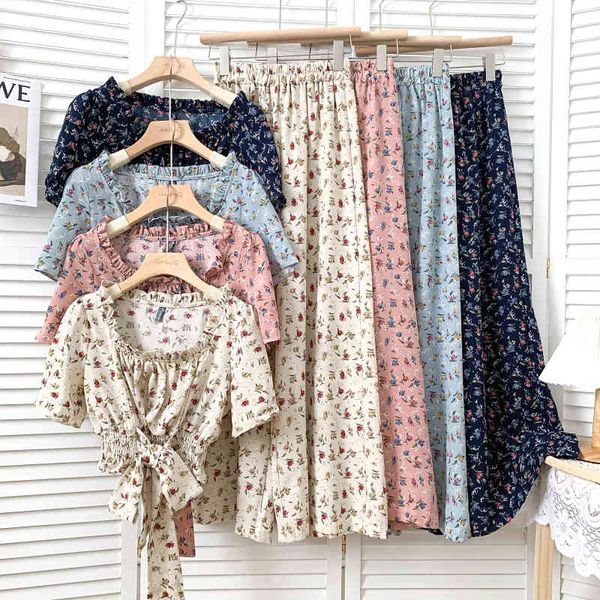 floral wooden ears square neck tie bow short + high-waist wide-leg pants women's two summer styles 210507, White
floral wooden ears square neck tie bow short + high-waist wide-leg pants women's two summer styles 210507, White