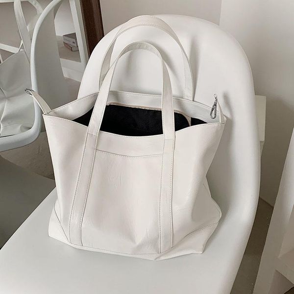 high-quality ladies large-capacity shoulder bag 021 fashion solid color pu korean version underarm tote bags
high-quality ladies large-capacity shoulder bag 021 fashion solid color pu korean version underarm tote bags
