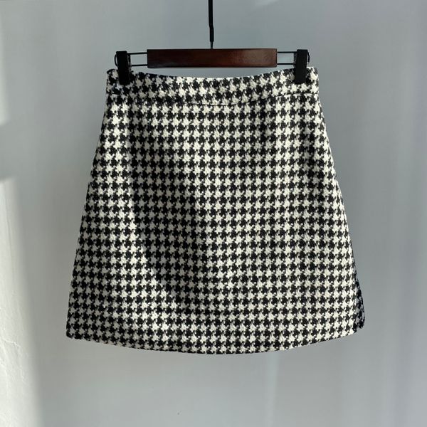 plaid mini skirt women black white fashion official faldas 2022 mujer korean style high waist short jupe
plaid mini skirt women black white fashion official faldas 2022 mujer korean style high waist short jupe