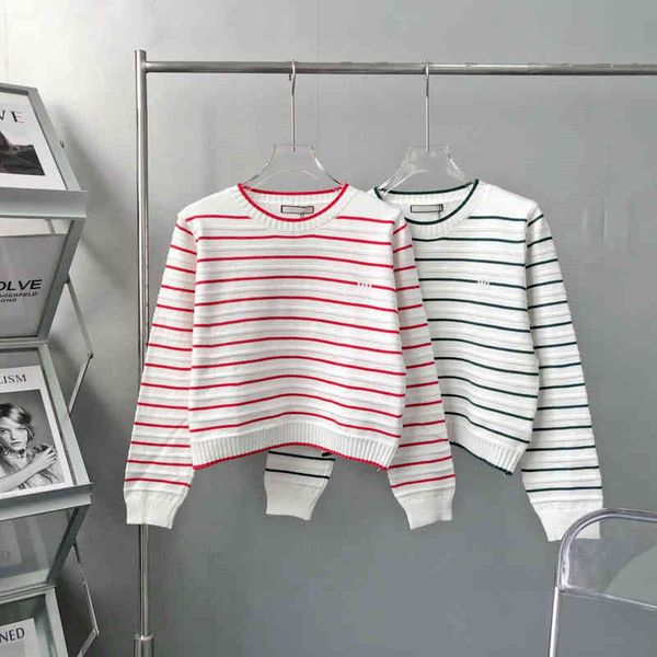 2022 factory wholesale new autumn double red and green stripe round neck knitted sweater cotton yarn blended hollow out pullover elastic ver, White;black
2022 factory wholesale new autumn double red and green stripe round neck knitted sweater cotton yarn blended hollow out pullover elastic ver, White;black