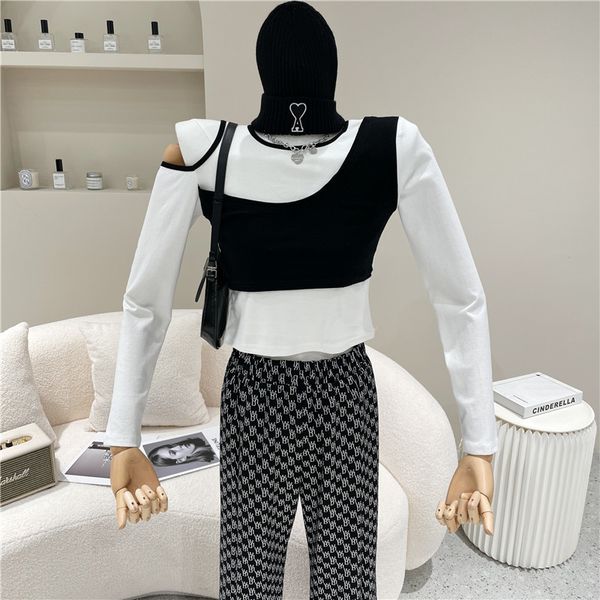 female spring summer 2021 niche fashion design two skinny pieces around neck t-shirt off the shoulder, White
female spring summer 2021 niche fashion design two skinny pieces around neck t-shirt off the shoulder, White