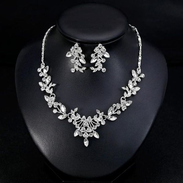 earrings & necklace 2021 women wedding party rhinestone shiny floral jewelry set gift, Silver
earrings & necklace 2021 women wedding party rhinestone shiny floral jewelry set gift, Silver