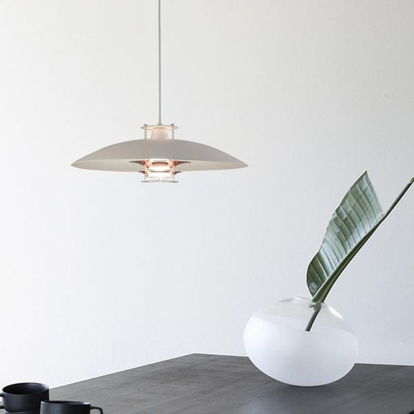 pendant lamps retro minimalist chandelier personality industrial wind beautiful and easy to clean for restaurant/bar/bedroom/coffee shop
pendant lamps retro minimalist chandelier personality industrial wind beautiful and easy to clean for restaurant/bar/bedroom/coffee shop