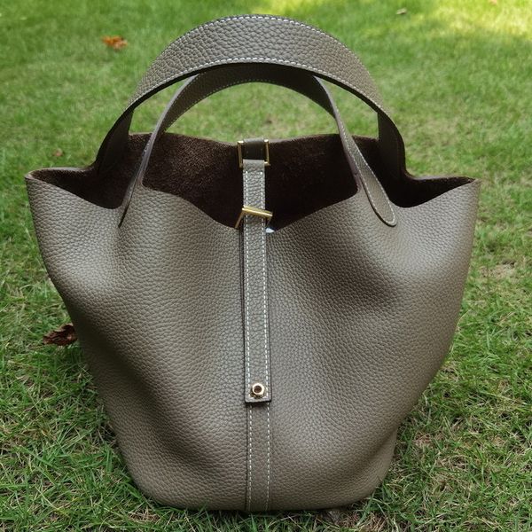 70% off luxury handbag 2021 new togo leather gold button vegetable basket women's head layer cow bucket leather lock bag qpwe 38l1
70% off luxury handbag 2021 new togo leather gold button vegetable basket women's head layer cow bucket leather lock bag qpwe 38l1