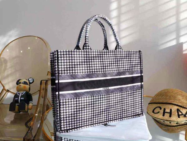 designer bags21ss women bags fashion printed shoulder designers classical shoping handbags gace luxurys niloticus style grace 8-color availa
designer bags21ss women bags fashion printed shoulder designers classical shoping handbags gace luxurys niloticus style grace 8-color availa