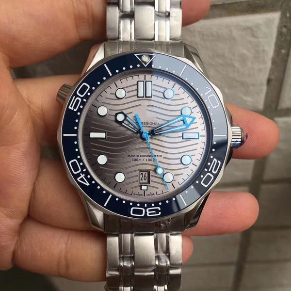 vs factory luxury watch brand fully upgraded version of the selling men's coaxial 300m bond cal.8800 42mm movement automatic blue ceram, Slivery;brown
vs factory luxury watch brand fully upgraded version of the selling men's coaxial 300m bond cal.8800 42mm movement automatic blue ceram, Slivery;brown
