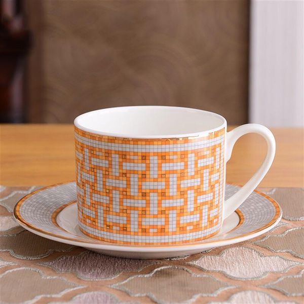 cups & saucers creative porcelain cup and saucer ceramics simple tea sets modern design coffee tazas para cafe
cups & saucers creative porcelain cup and saucer ceramics simple tea sets modern design coffee tazas para cafe